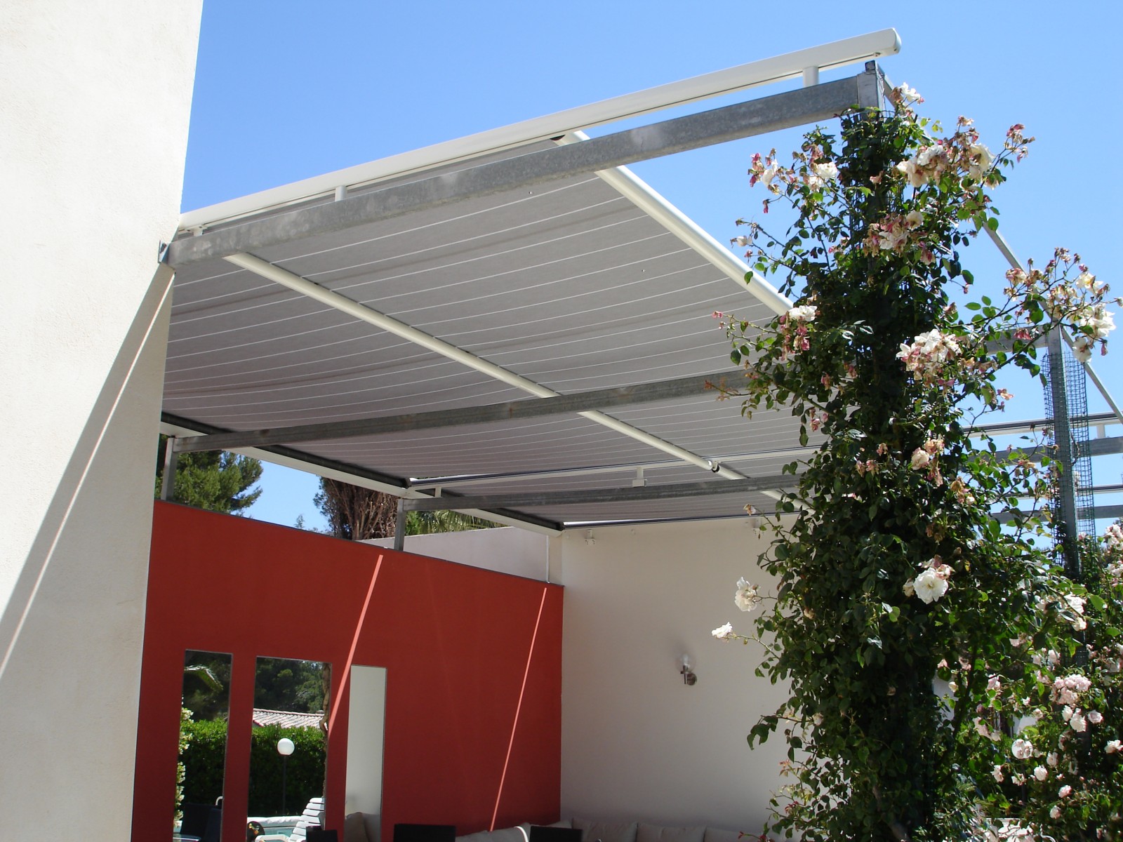 Fabrication sur mesure de carport en aluminium pour un style moderne Aix-en-Provence 13100